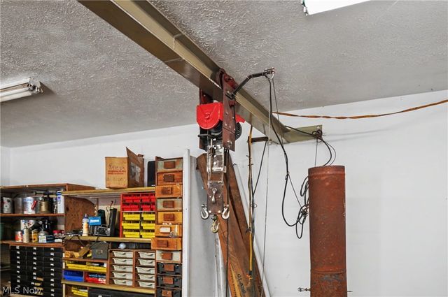 3990 Crum Road, Youngstown, OH 44515