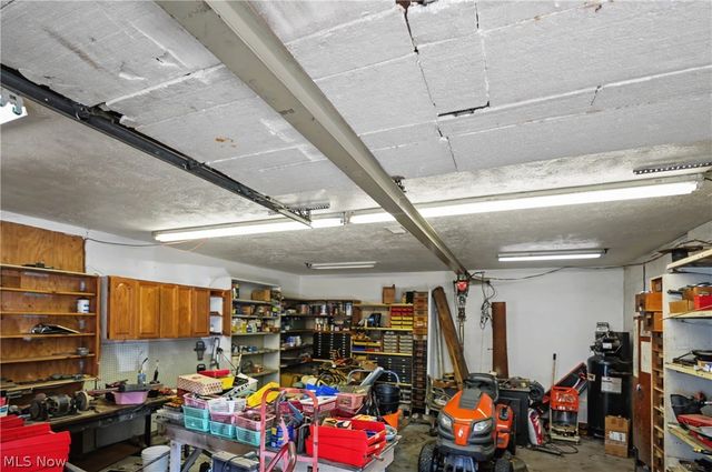 3990 Crum Road, Youngstown, OH 44515