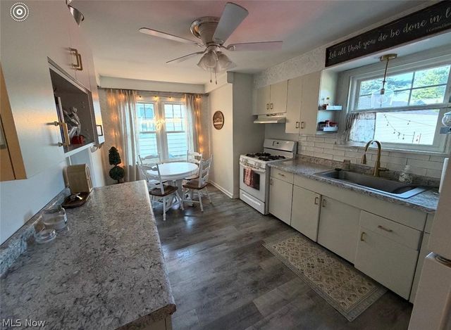 2176 Renwick Drive, Poland, OH 44514
