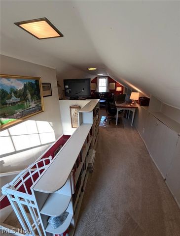 2176 Renwick Drive, Poland, OH 44514