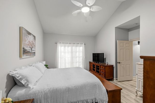 328-1 Hidden Creek Circle, Dothan, AL 36301