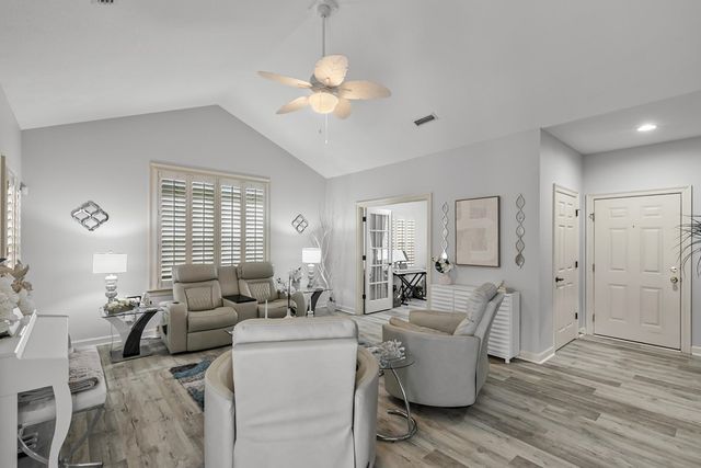 328-1 Hidden Creek Circle, Dothan, AL 36301