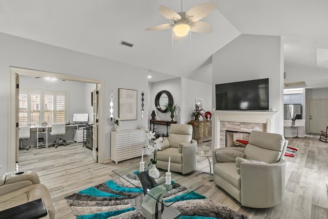 328-1 Hidden Creek Circle, Dothan, AL 36301