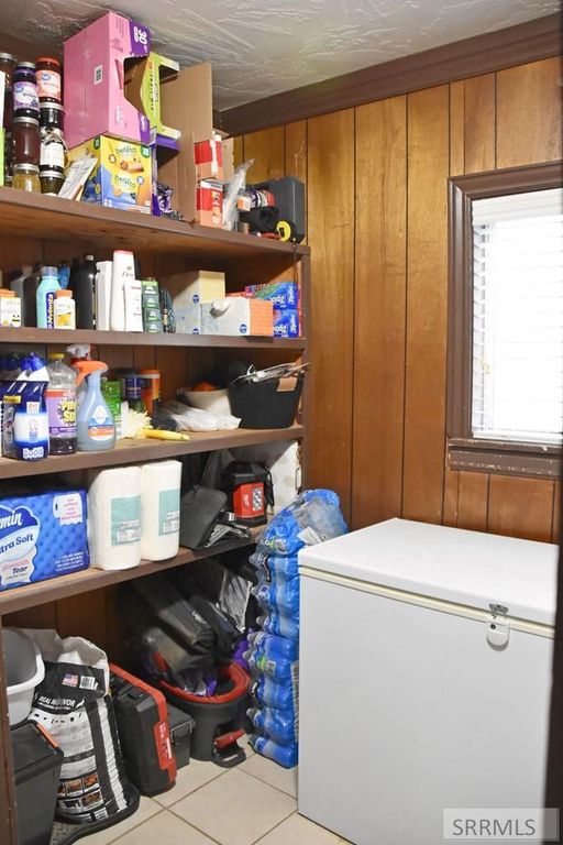 Image 13 of property listing at 393 W Pine Street, Shelley, ID 83274