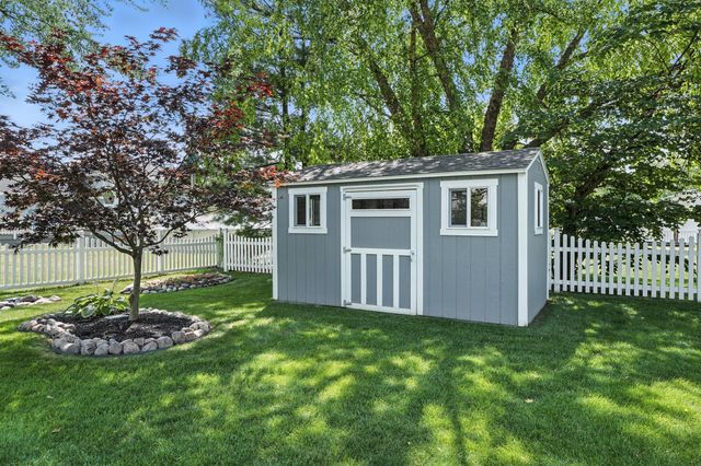 5347 Mount Drive, Schererville, IN 46375