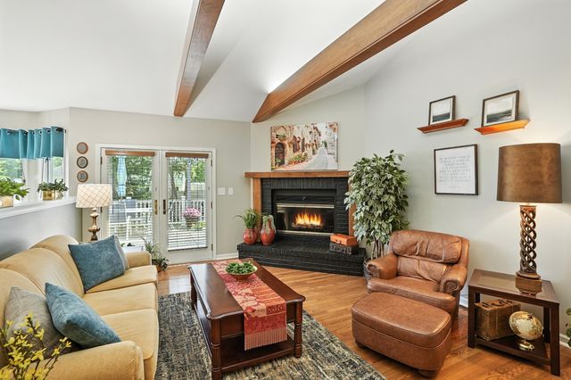 5347 Mount Drive, Schererville, IN 46375