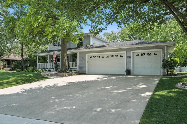 5347 Mount Drive, Schererville, IN 46375