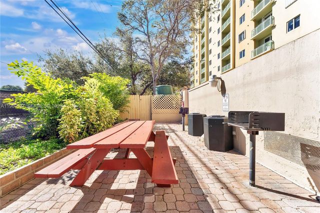 3500 Coral Way PH10, Miami, FL 33145