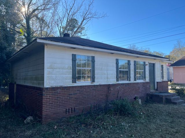 1210 Hampton Street, Walterboro, SC 29488
