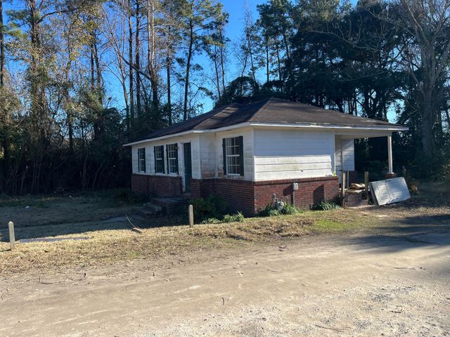 1210 Hampton Street, Walterboro, SC 29488