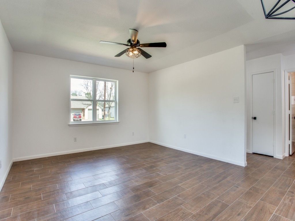 1307 Worthington Street, Grapevine, TX 76051 — photo 5