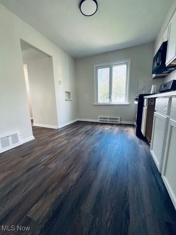 4349 W 132nd Street, Cleveland, OH 44135