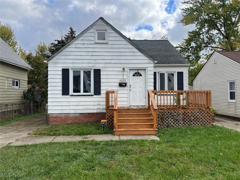 4349 W 132nd Street, Cleveland, OH 44135