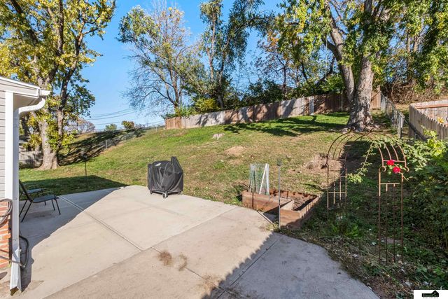 105 Chevro Lane, Bellevue, NE 68005