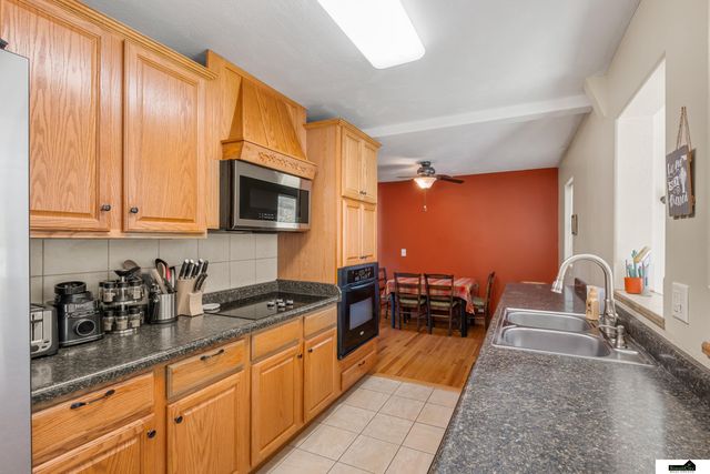 105 Chevro Lane, Bellevue, NE 68005