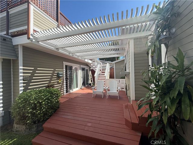 919 Emerald Street, Redondo Beach, CA 90277