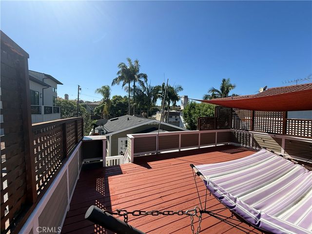 919 Emerald Street, Redondo Beach, CA 90277