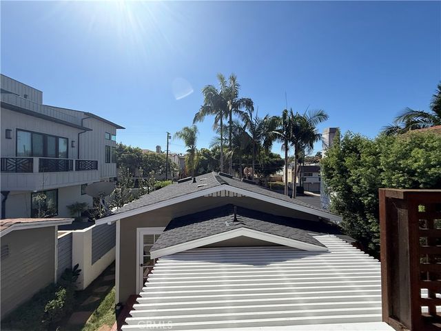 919 Emerald Street, Redondo Beach, CA 90277