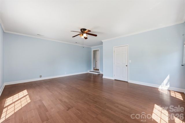 106 Chinaberry Court, Gastonia, NC 28052