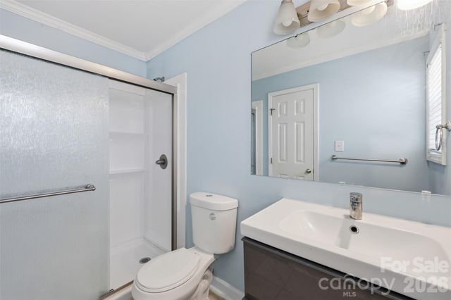 106 Chinaberry Court, Gastonia, NC 28052