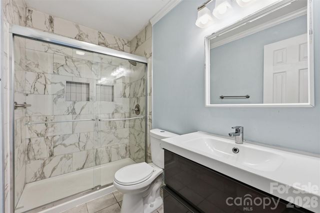 106 Chinaberry Court, Gastonia, NC 28052