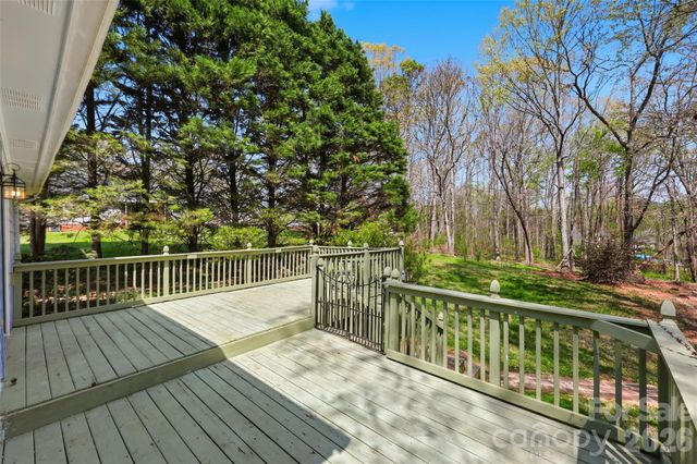 106 Chinaberry Court, Gastonia, NC 28052