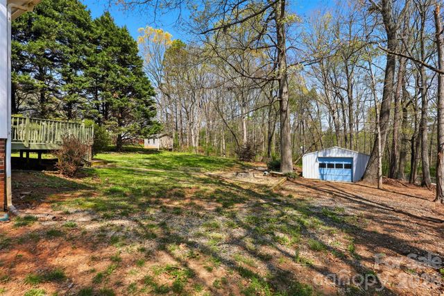 106 Chinaberry Court, Gastonia, NC 28052