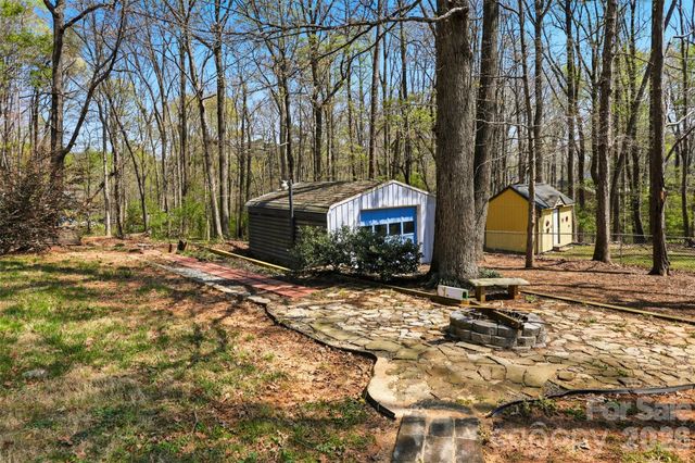 106 Chinaberry Court, Gastonia, NC 28052