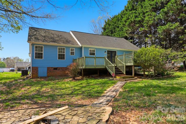 106 Chinaberry Court, Gastonia, NC 28052