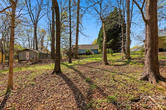 106 Chinaberry Court, Gastonia, NC 28052