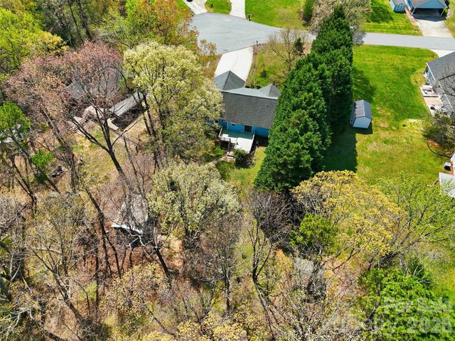 106 Chinaberry Court, Gastonia, NC 28052