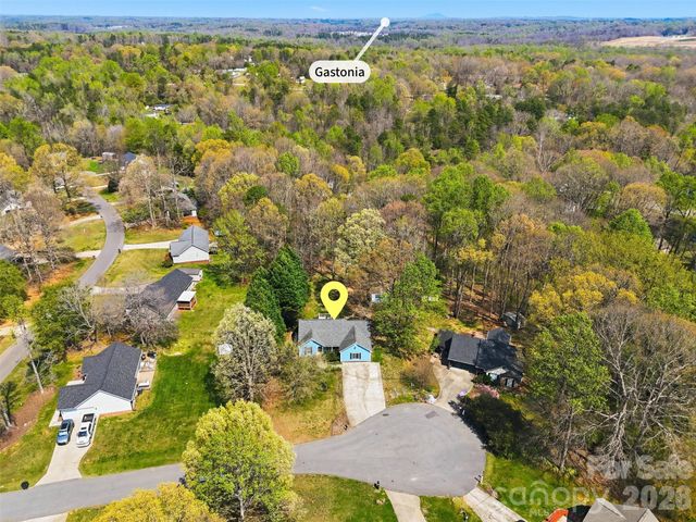 106 Chinaberry Court, Gastonia, NC 28052