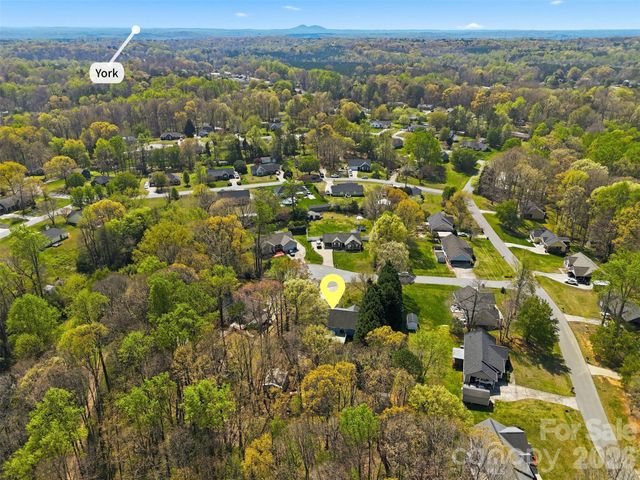 106 Chinaberry Court, Gastonia, NC 28052