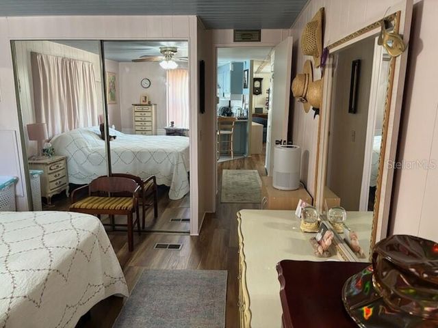 808 53RD AVENUE E 19, Bradenton, FL 34203