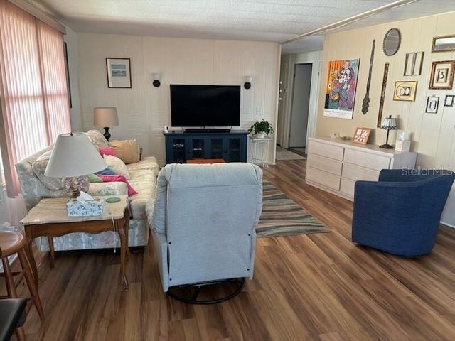 808 53RD AVENUE E 19, Bradenton, FL 34203