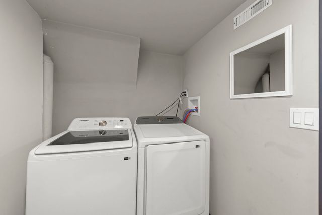 1918 S 9th Avenue, Maywood, IL 60153