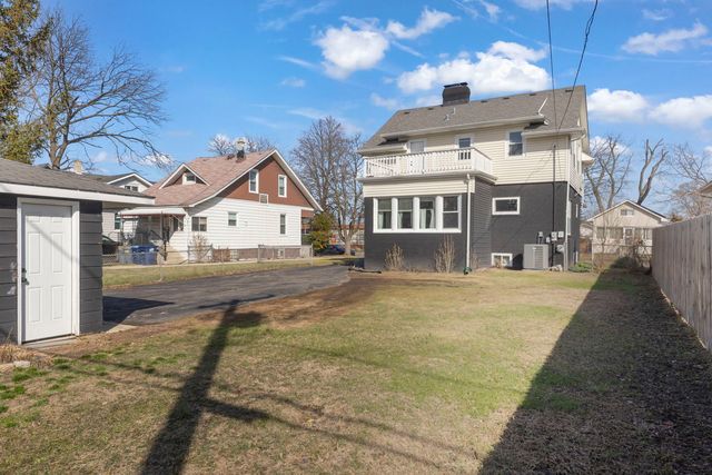 1918 S 9th Avenue, Maywood, IL 60153