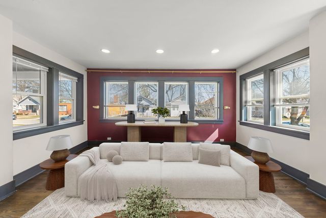 1918 S 9th Avenue, Maywood, IL 60153