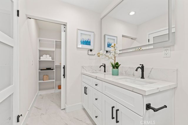 2019 Orange Avenue, Costa Mesa, CA 92627