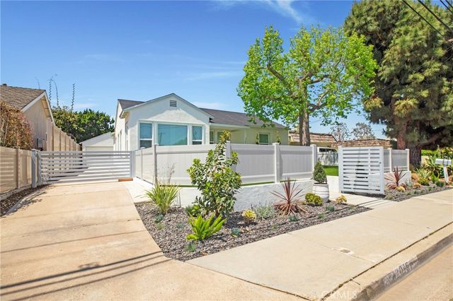 2019 Orange Avenue, Costa Mesa, CA 92627