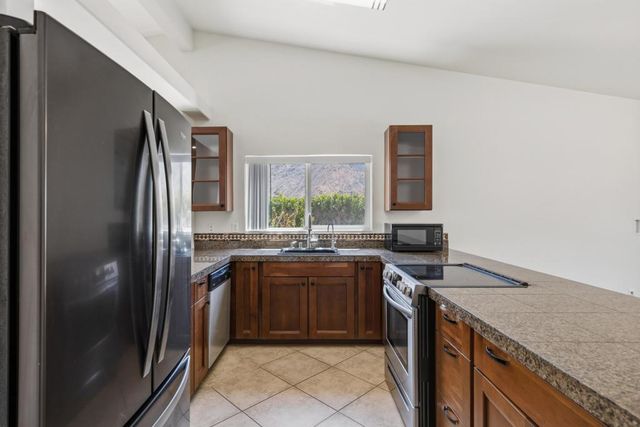 15811 Oreana Way, Palm Springs, CA 92262