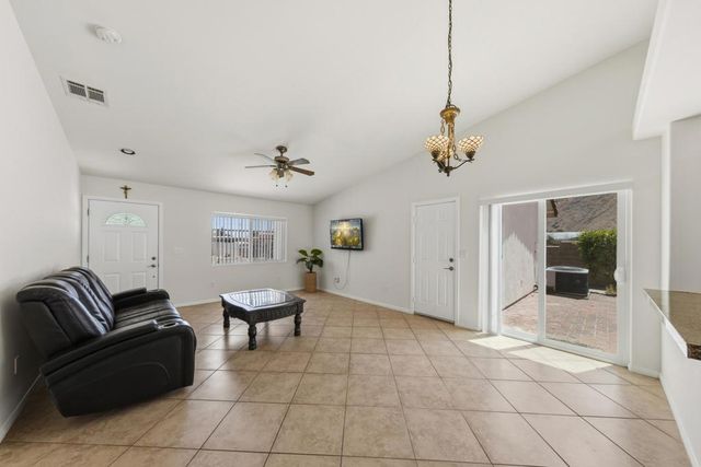 15811 Oreana Way, Palm Springs, CA 92262