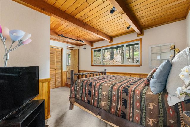 1941 Fairway Dr, Arnold, CA 95223