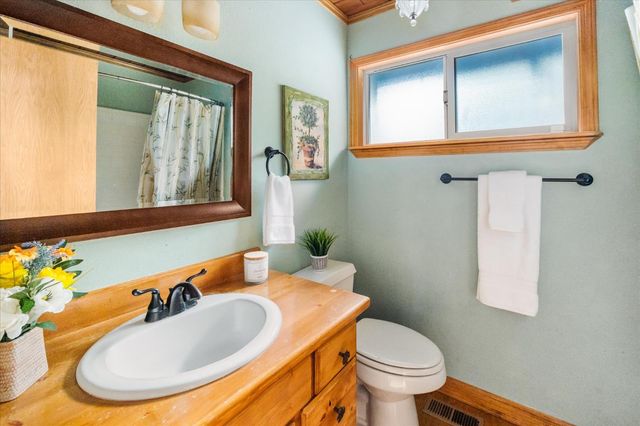 1941 Fairway Dr, Arnold, CA 95223