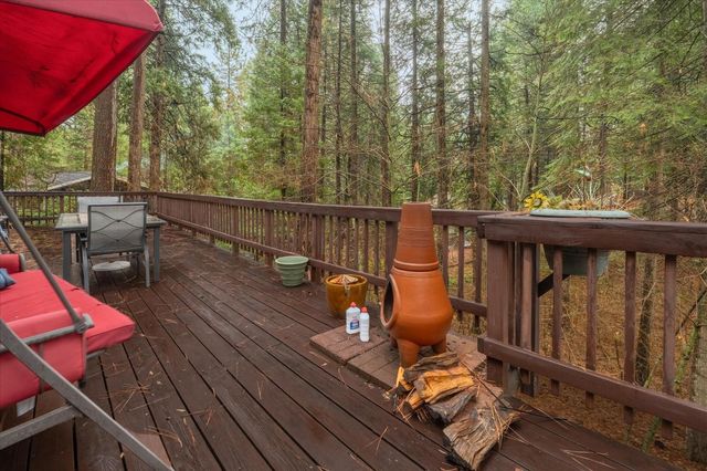 1941 Fairway Dr, Arnold, CA 95223