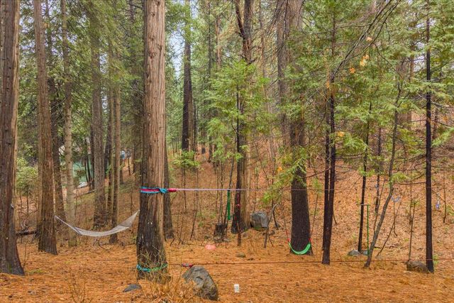 1941 Fairway Dr, Arnold, CA 95223