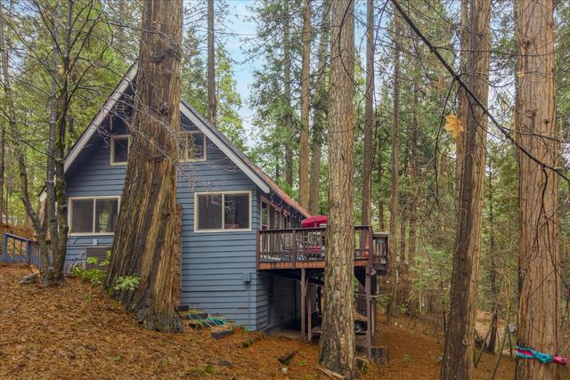 1941 Fairway Dr, Arnold, CA 95223