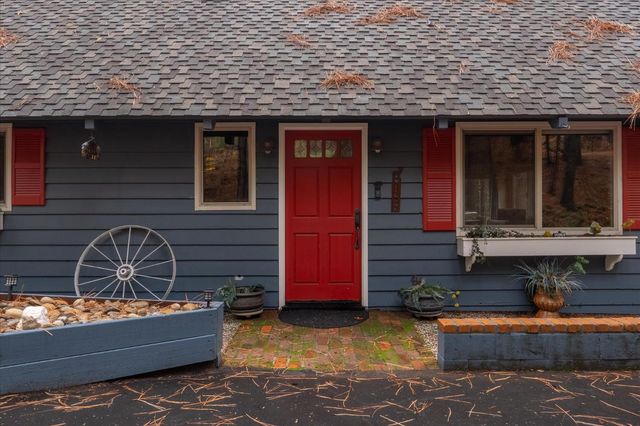 1941 Fairway Dr, Arnold, CA 95223