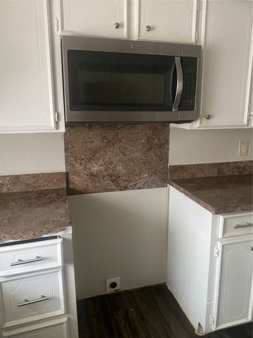 876 Dogwood Trail, Lancaster, TX 75146