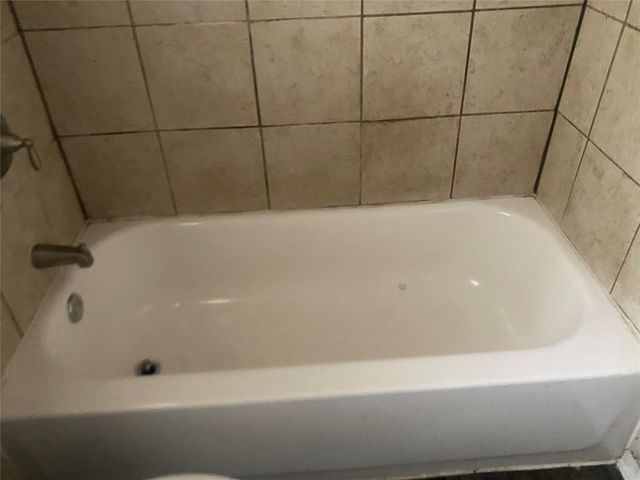 876 Dogwood Trail, Lancaster, TX 75146